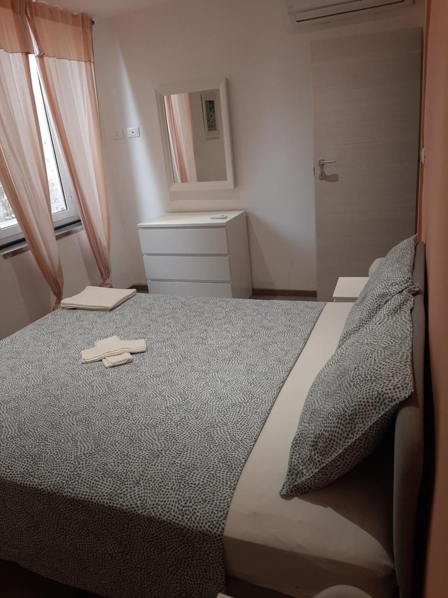 Cozy Coccagna Apartment Genoa
